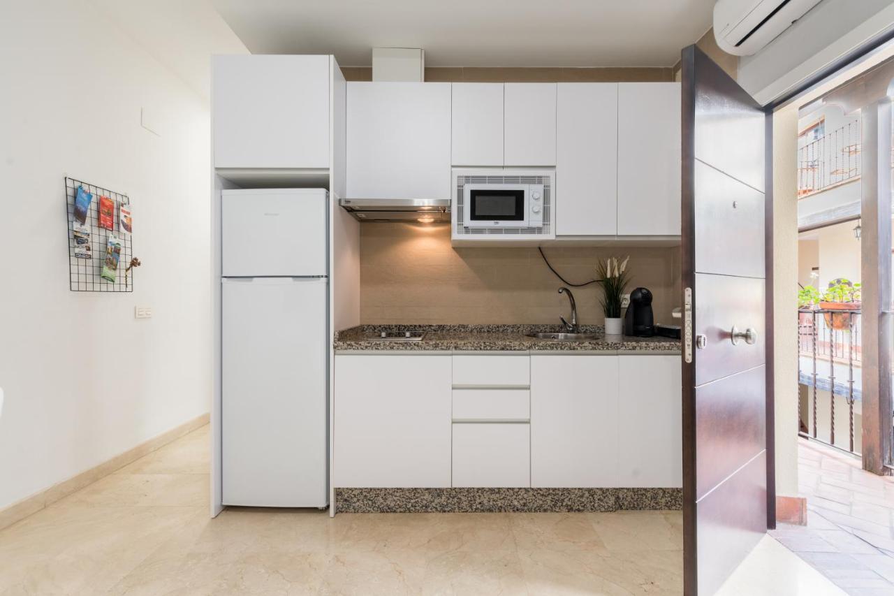 Lumbreras Host Apartment Seville Exterior photo